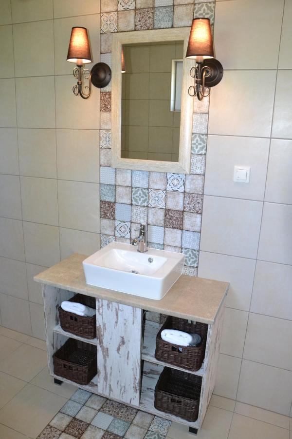 Aranyszarvas Panzio, Etterem Es Grillterasz Apartment Bagian luar foto