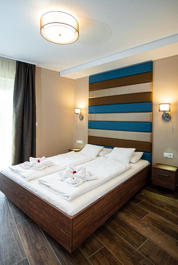 Aranyszarvas Panzio, Etterem Es Grillterasz Apartment Bagian luar foto